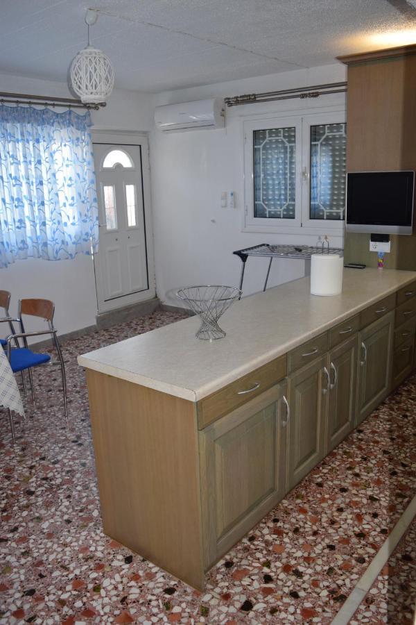 Venetsanou Ketsea 77 Apartment Kalamata Ngoại thất bức ảnh